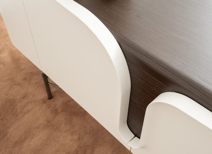 urun-kaju-table-and-chairs-07.jpg