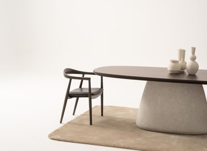 urun-loco-table-and-chairs-05.jpg